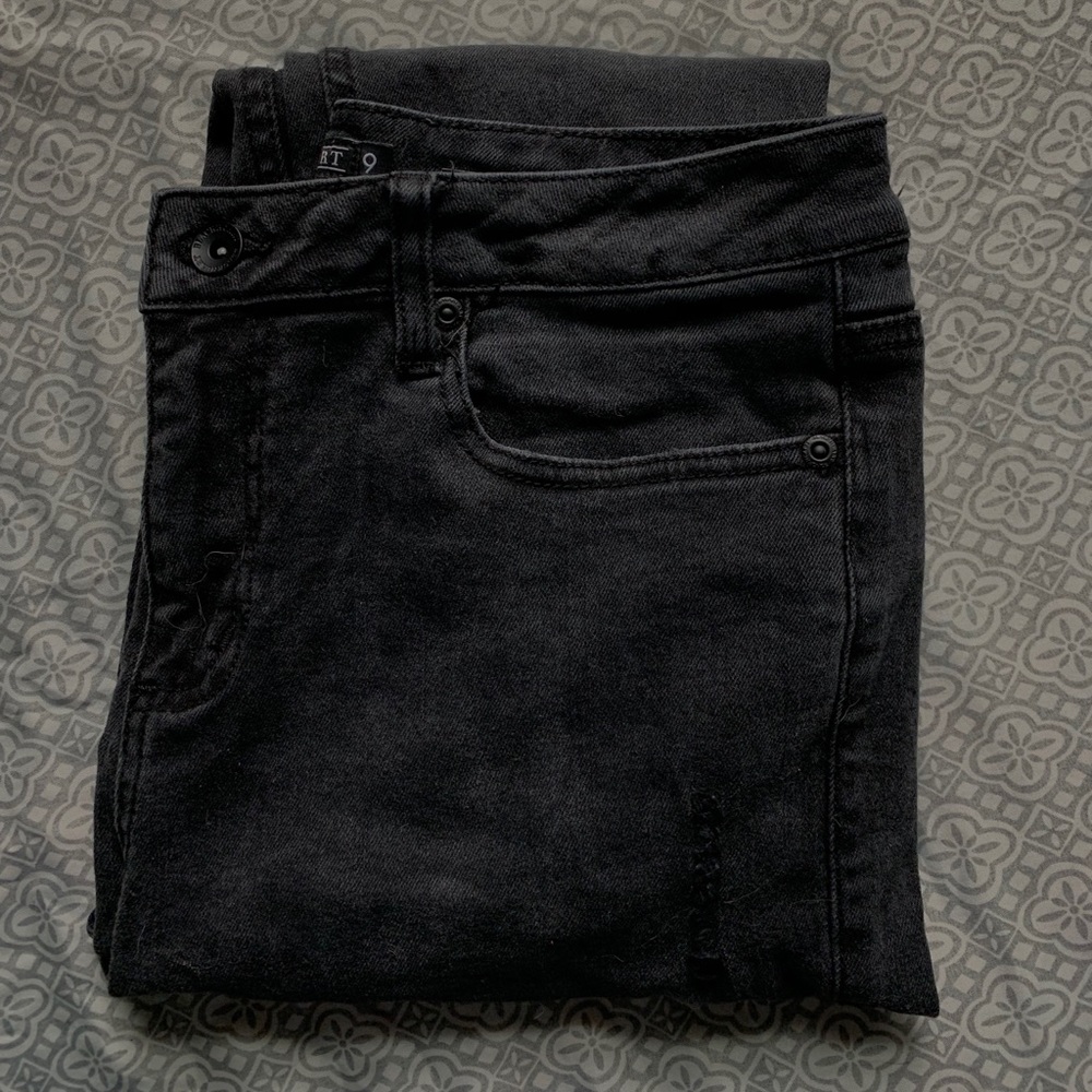black heart skinny jeans • Size 9